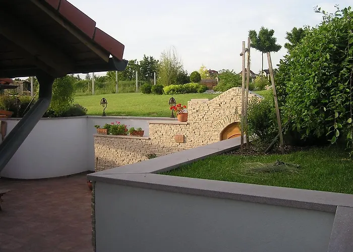 Vila Corvina *
