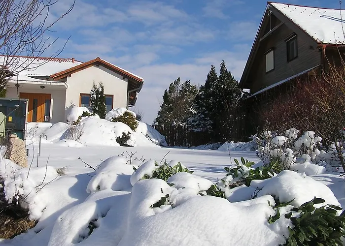 Corvina Vila Győrújbarát